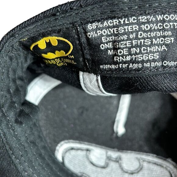 Batman SnapBack hat embroidered front dc comics osfm - Picture 3 of 3